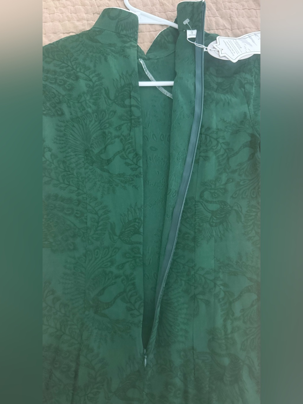 Green Short-Sleeve Qipao Dress With Contrast Piping & Rosettes — image 6 of 8